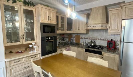 Buy real estate in Torrevieja, Spain. Avenida Habaneras area, 1 bedroom, 70 m² image 0