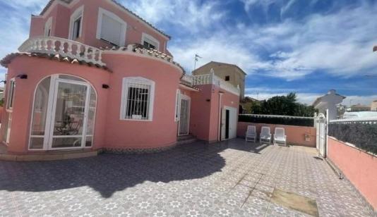 Town house for sale in Orihuela Costa, Spain. Playa Flamenca area, 5 bedrooms, 0 m² image 0