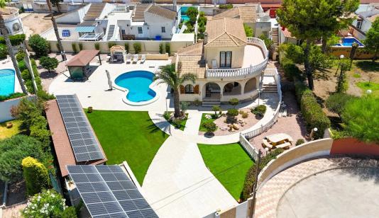 Villa in Torrevieja, Spain. El chaparral area, 4 bedrooms, 163 m² image 0