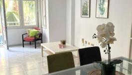 Comprar un Piso en Torrevieja, España. Zona de la  Centro, 3 dormitorios, 120 m² image 2