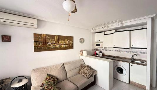 Apartment for sale in Torrevieja, Spain. Playa del Cura area, 2 bedrooms, 70 m² image 0