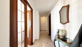 Buy an Apartment in Guardamar del Segura, Spain. Pueblo area, 4 bedrooms, 148 m² image 4