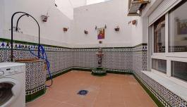 Torrevieja, Spain. Real Estate. Centro area, 5 bedrooms, 243 m² image 3