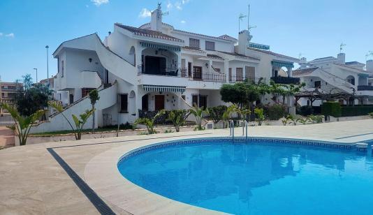 Comprar una vivienda en España. Zona de la  Pueblo Latino, 2 dormitorios, 69 m² image 0