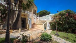 Orihuela Costa real estate, Villa for sale. Altos de Campoamor area, 4 bedrooms, 243 m² image 2
