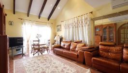 Real estate Orihuela Costa, Town house for sale. Playa Flamenca area, 4 bedrooms, 172 m² image 5