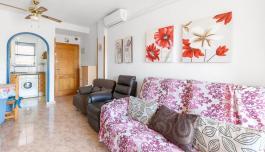 Apartment in Torrevieja, Spain. Playa del Cura area, 2 bedrooms, 51 m² image 2