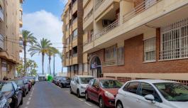 Buy an Apartment in Torrevieja, Spain. Paseo maritimo area, 3 bedrooms, 106 m² image 1