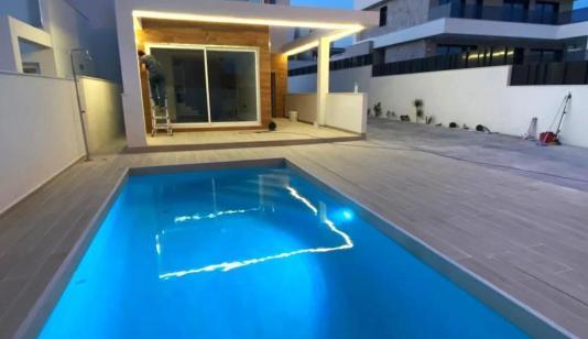 Buy real estate in Torrevieja, Spain. Aguas Nuevas area, 3 bedrooms, 120 m² image 0