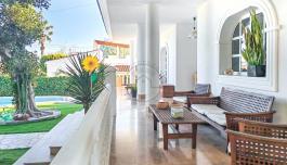 Torrevieja, Spain. Buy an Villa . Centro area, 4 bedrooms, 520 m² image 5