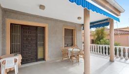 Torrevieja, Spain. Real Estate. Nueva Torrevieja area, 4 bedrooms, 152 m² image 1