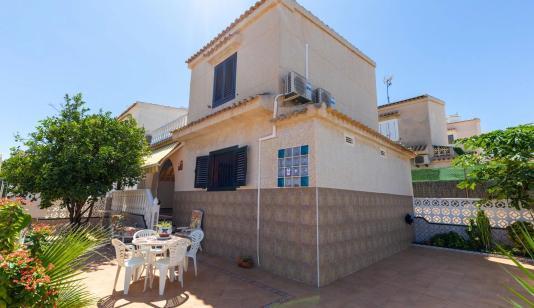 Buy an Town house in Torrevieja, Spain. Torreblanca area, 3 bedrooms, 80 m² image 0