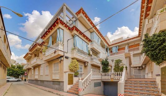 Buy an Studio in Torrevieja, Spain. Playa de los Locos area, 1 bedroom, 34 m² image 0