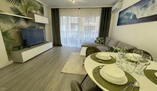 Buy real estate in Torrevieja, Spain. Centro area, 2 bedrooms, 75 m² image 0