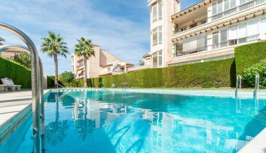 Buy an Bungalow in Orihuela Costa, Spain. Punta Prima area, 2 bedrooms, 57 m² image 0