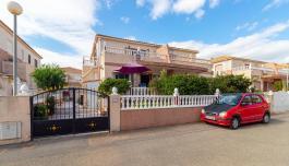 Bungalow for sale in Orihuela Costa, Spain. Cabo Roig area, 3 bedrooms, 86 m² image 1