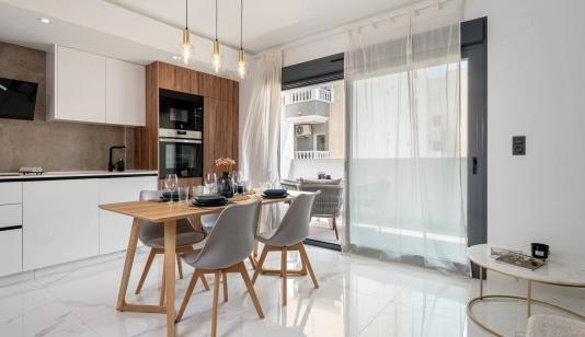 Buy property in Torrevieja, Spain. torrevieja area, 3 bedrooms, 92 m² image 0
