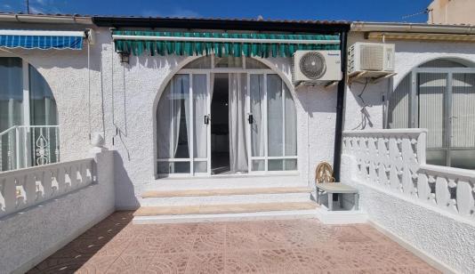 Torrevieja real estate, Bungalow for sale. El chaparral area, 1 bedroom, 45 m² image 0