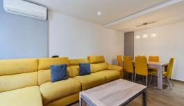 Torrevieja real estate, Apartment for sale. Las Piscinas Naturales area, 3 bedrooms, 107 m² image 2