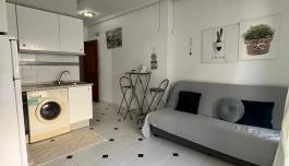 Buy an Studio in Spain, Torrevieja. Centro area, 25 m² image 4