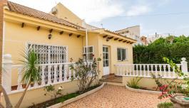Town house in Orihuela Costa, Spain. Playa Flamenca area, 4 bedrooms, 195 m² image 2