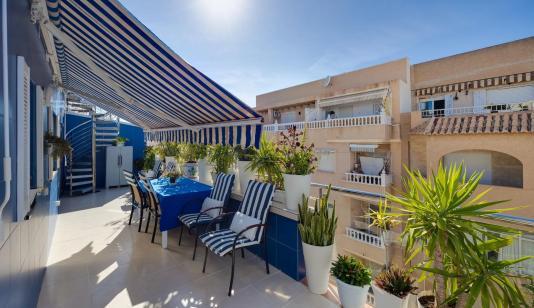 Ático en Torrevieja, España. Zona de la  Playa de los Locos, 3 dormitorios, 90 m² image 0