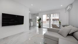 Property in Torrevieja. Centro area, 2 bedrooms, 90 m² image 5