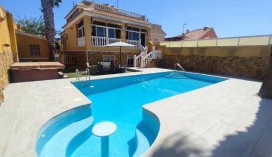 Torrevieja, Spain. Real Estate. Aguas Nuevas area, 6 bedrooms, 350 m² image 0
