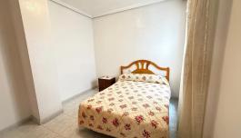 Venta de Piso en Torrevieja, España. Zona de la  La Mata, 3 dormitorios, 80 m² image 2