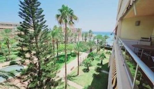 Torrevieja, España. Comprar un Piso. Zona de la  Playa de los Locos, 3 dormitorios, 120 m² image 0