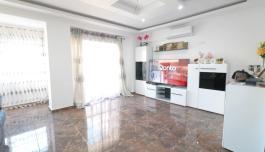 Buy an Apartment in Torrevieja, Spain. Centro area, 4 bedrooms, 131 m² image 1
