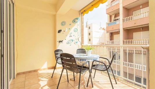 Venta de Piso en Torrevieja, España. Zona de la  Playa del Cura, 3 dormitorios, 125 m² image 0
