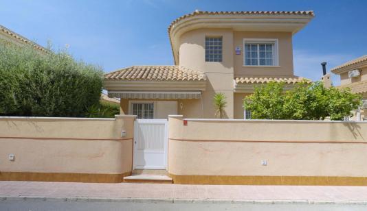 Propiedades en Orihuela Costa. Zona de la  Punta Prima, 3 dormitorios, 182 m² image 0