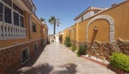 Torrevieja, Spain. Real Estate. Aguas Nuevas area, 6 bedrooms, 350 m² image 4