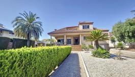 Property for sale. Mil Palmeras area, 4 bedrooms, 342 m² image 3