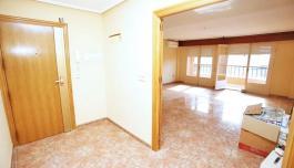 Property in Torrevieja. Centro area, 3 bedrooms, 139 m² image 1