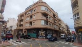 Apartment for sale in Torrevieja, Spain. Centro area, 3 bedrooms, 87 m² image 1
