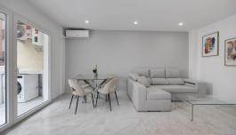 Property in Torrevieja. Centro area, 2 bedrooms, 90 m² image 2