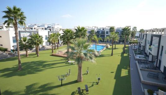 Buy an Penthouse in Guardamar del Segura, Spain. EL RASO area, 3 bedrooms, 99 m² image 0