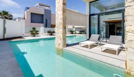 Villa in Torrevieja, Spain. torrevieja area, 4 bedrooms, 285 m² image 2