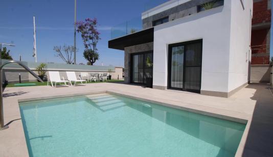 Spain buy an Villa. Pilar de la Horadada area, 3 bedrooms, 176 m² image 0