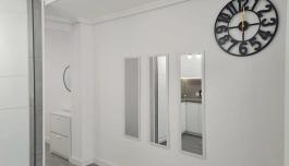 Buy real estate in Torrevieja, Spain. torrevieja area, 2 bedrooms, 75 m² image 4