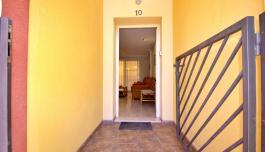 Guardamar del Segura, España. Comprar un Bungalow. Zona de la  Carrer Carcaixent, 3 dormitorios, 168 m² image 2