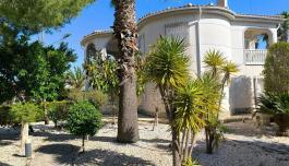 Torrevieja real estate, Villa for sale. La Siesta area, 5 bedrooms, 220 m² image 2