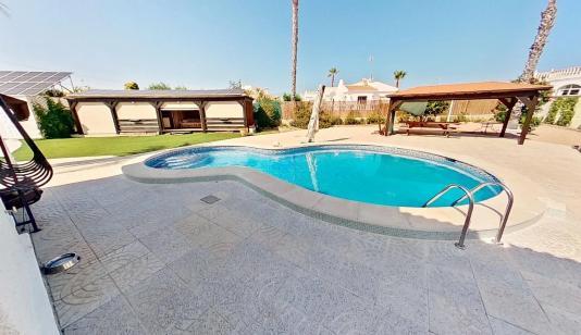 Torrevieja, real estate. San luis area, 4 bedrooms, 163 m² image 0