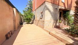 Недвижимость в Торревьеха. Район Nueva Torrevieja, 5 спален, 230 m² image 2