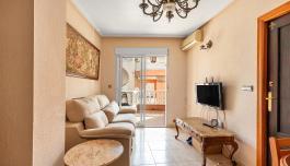 Buy real estate in Torrevieja, Spain. Estacion de autobuses area, 3 bedrooms, 96 m² image 1