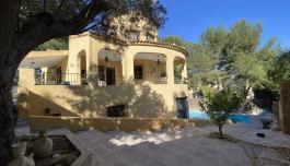 Buy property in Orihuela Costa, Spain. Las Filipinas area, 6 bedrooms, 325 m² image 1
