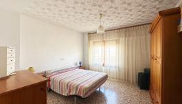Buy an Apartment in Guardamar del Segura, Spain. Pueblo area, 4 bedrooms, 148 m² image 5