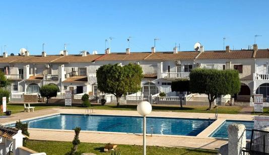 Torrevieja, real estate. Centro area, 4 bedrooms, 135 m² image 0